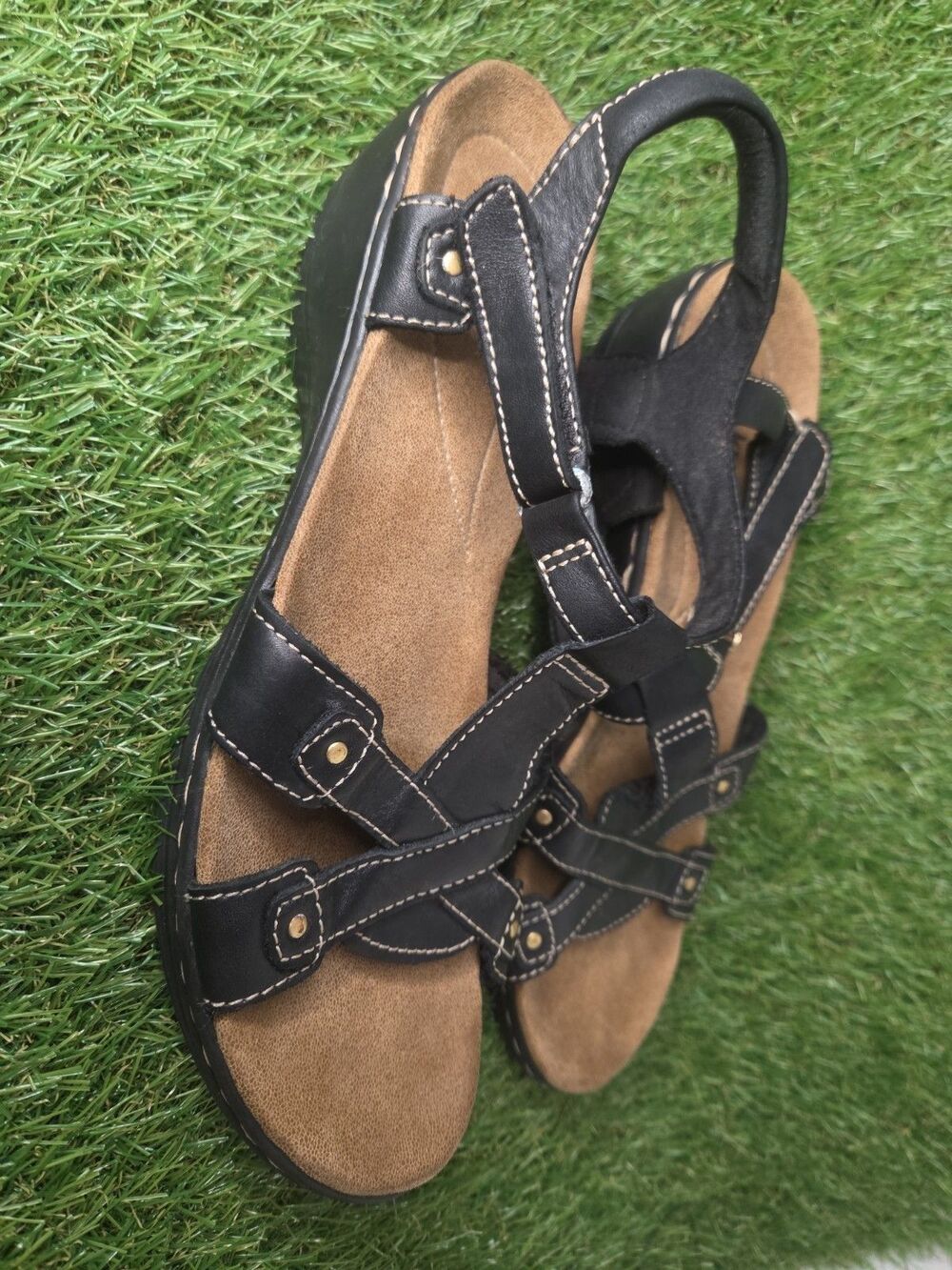 Clarks Hayla Flute Women's Size US 10 Black Leather Strappy Sandals